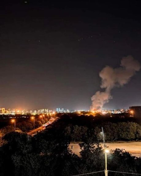 د پاکستان په کراچۍ کې هوايي ډګر ته څېرمه په برید کې دوه چینايان وژل شوي او یو ټپي دی