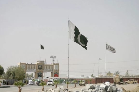 إيكونوميك تايمز: باكستان بدأت حملة ضغط متعددة الجبهات ضد إدارة طالبان