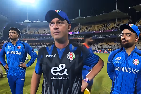 جاناتان تروت، سرمربی تیم ملی کریکت افغانستان، رسماً از این تیم جدا شد