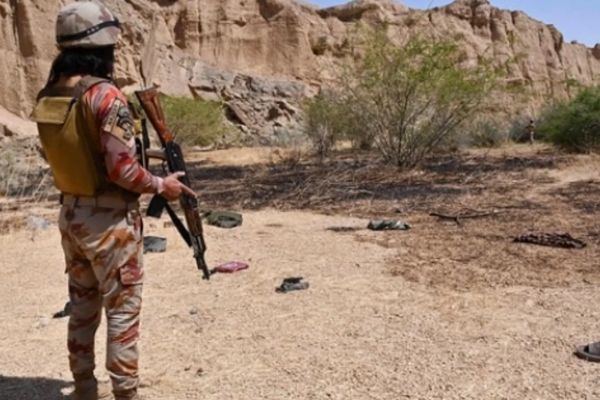 ځانمرګی برید؛ شمالي وزیرستان کې د وژل شویو پاکستاني پوځیانو شمېر ۱۳ کسانو ته لوړ شو