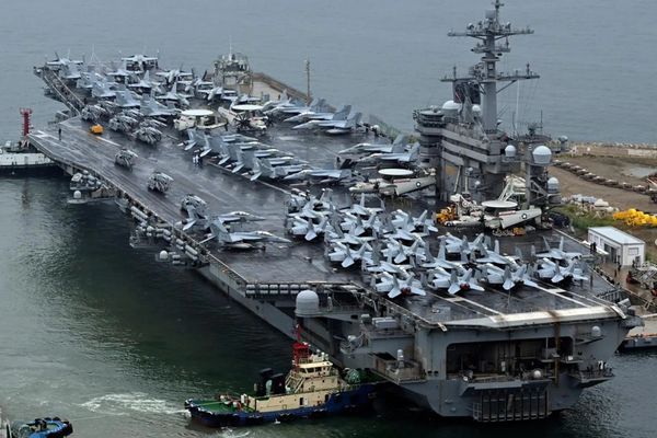 رویټرز: امریکا به په سیمه کې د خپلو ځواکونو ځای پر ځای کول د کب تر ۲۵مې بشپړ کړي