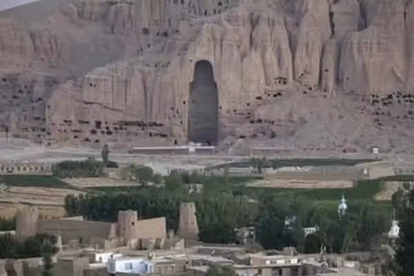 پزشکان بدون مرز: زن باردار در بامیان برای رسیدن به درمانگاه، چهار ساعت با الاغ سفر کرد