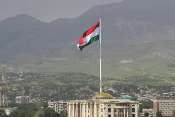 Senior Tajik Delegation Arrives In Kabul, Says Taliban