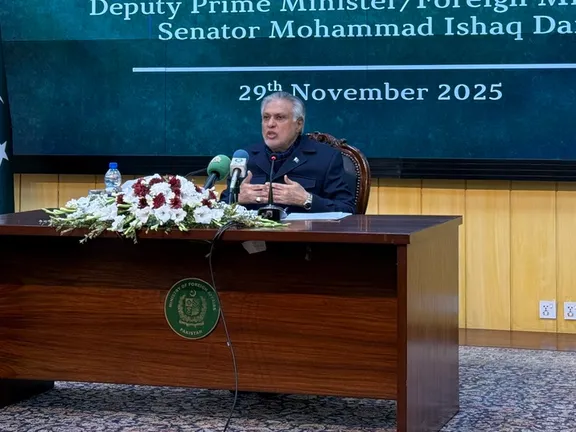 اسحاق ډار وايي متقي ورته ویلي و چې په افغانستان کې د ټي ټي پي یو شمیر غړي نیول شوي