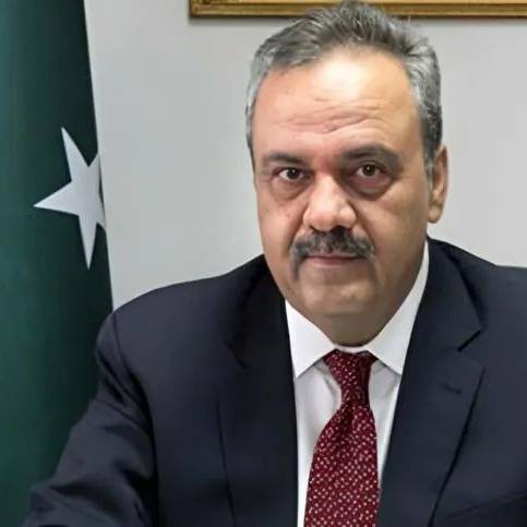 اصف دراني: پاکستان باید د افغانستان د رژیم بدلون په لوبه کې بیا ځان ښکېل نه کړي