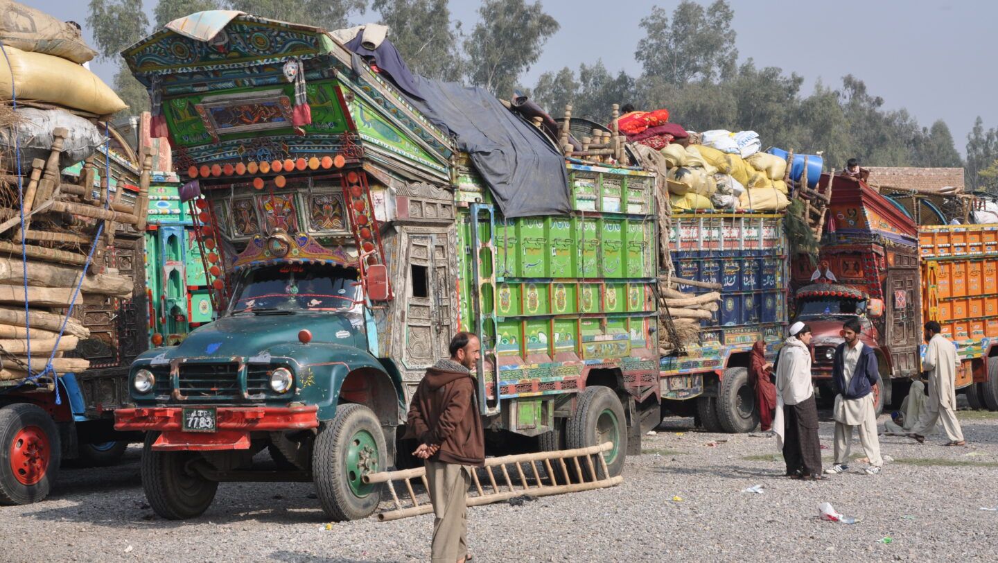 طالبان: له ایران او پاکستانه څه باندې دوه زره کډوال افغانستان ته ستانه کړل شوي