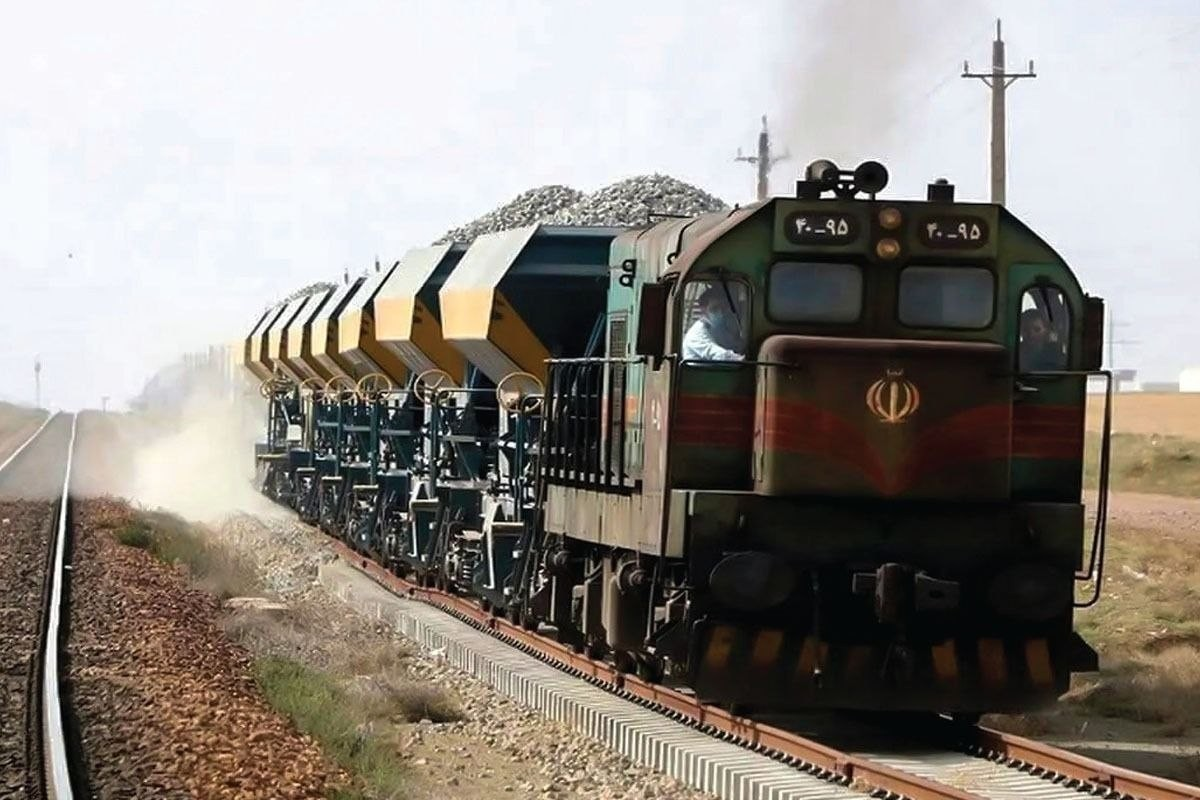 ایران غواړي د افغانستان له لارې له چین سره په مستقیمه توګه د اوسپنې پټلۍ لاره وغځوي