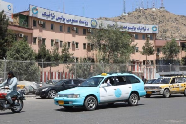 طالبان: په تېر یوه کال کې ۱۸۱ غلا شوي موټر خپلو اصلي مالکانو ته سپارل شوي