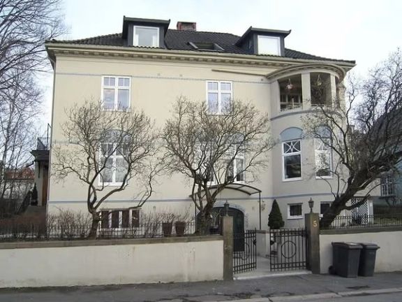 نهادهای مدنی: ناروی با سپردن سفارت به طالبان، به امنیت روانی مهاجران افغان آسیب میزند