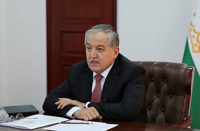 تاجیکستان کمک بشردوستانه به افغانستان می‌فرستد