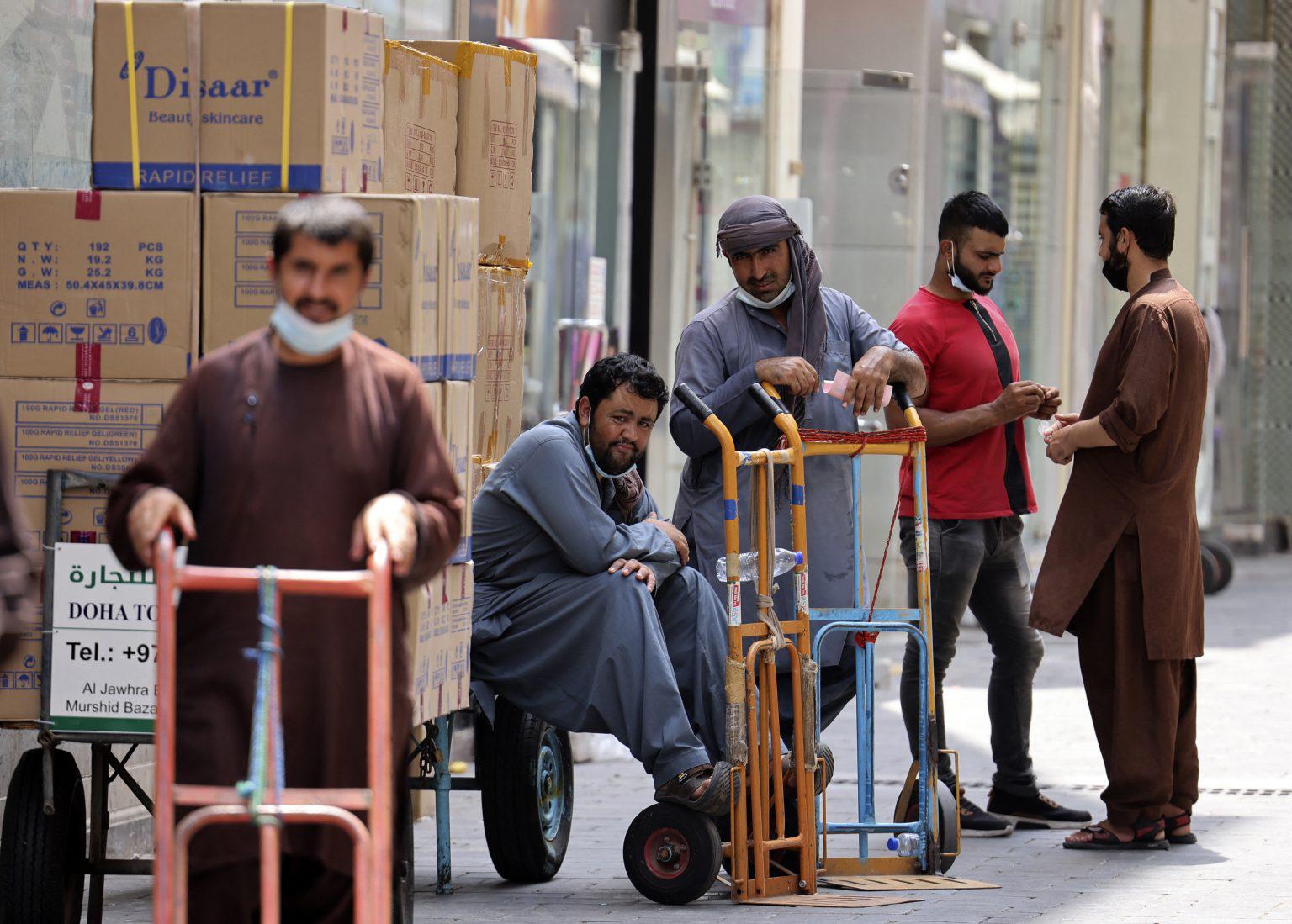 طالبان وايي، د ملا هبت‌الله په امر بهر ته د افغان کارګرو د لېږد بهیر ګړندی کوي