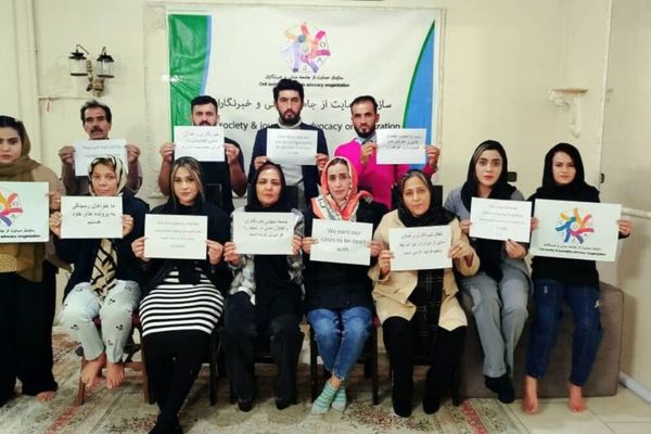 افغانان په جلا وطنۍ کې؛ مجازي مبارزه، عملي اغېزه