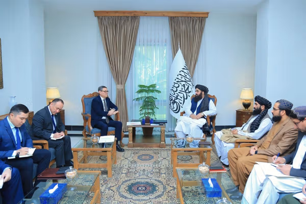 متقی خواستار روابط مبتنی بر دیپلوماسی و تفاهم با کشورهای همسایه شد