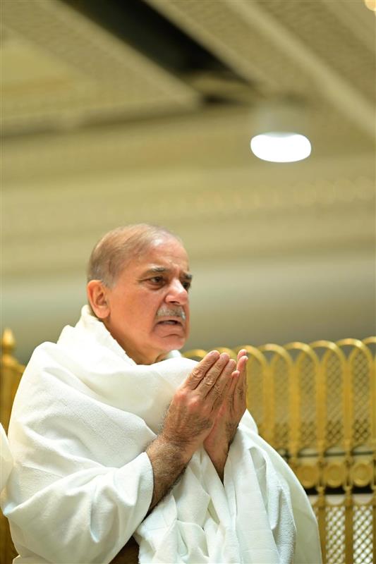 نادیده گرفتن ملا هبت‌الله؛ شهباز شریف عید را به جز طالبان به سران کشورهای اسلامی تبریک گفت