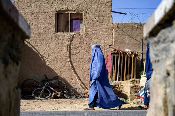 فرانسې یو ځل بیا د افغان ښځو او نجونو د حقونو نقض د نه منلو وباله