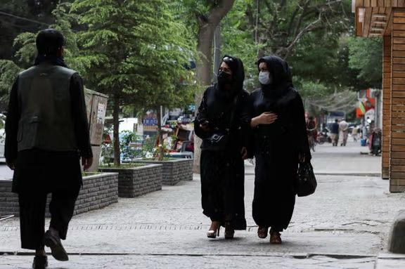 بریتانیا:  کوم هېواد چې نیم وګړي یې له زده کړو بې برخي وي پرمختګ نه شي کولی 