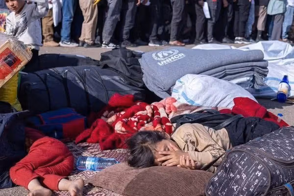 په تېرو دوو اوونیو کې له ایران، پاکستان او ترکیې څخه کابو ۱۵۰زره کډوال هېواد ته ستانه شوي