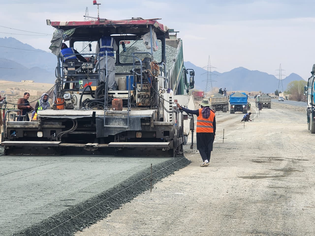 کابل کې د سړک جوړونې پراختیا؛ زرګونه ملکیتونه او لرغونې هدیرې اغېزمنې شوي