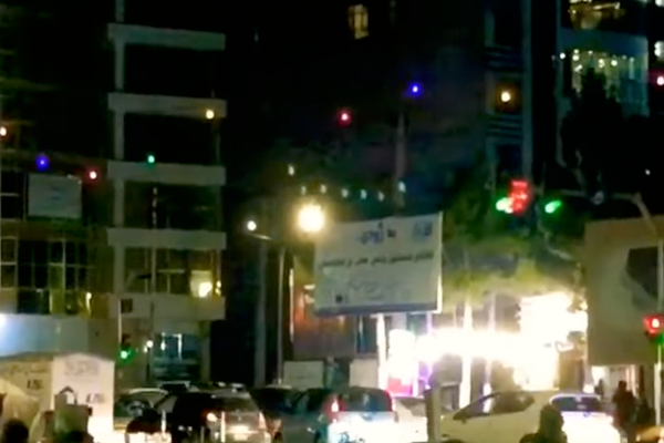 وسلهوالو غلو هرات کې د طالبانو د امنیه قوماندانۍ ترڅنګ یو سوداګریز مارکېټ لوټ کړ