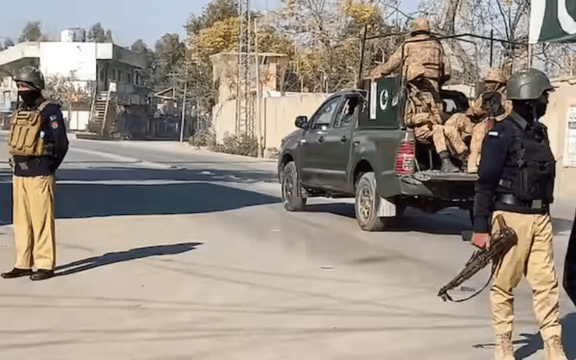 په کورمه کې پر امنیتي پوسته برید شوی، دوه سرتېري وژل شوي او اووه ټپيان دي