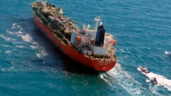 سېنټکام وايي، د هرمز د محاصرې له پیله ۲۸ کښتۍ د امریکا په امر ستنې شوې