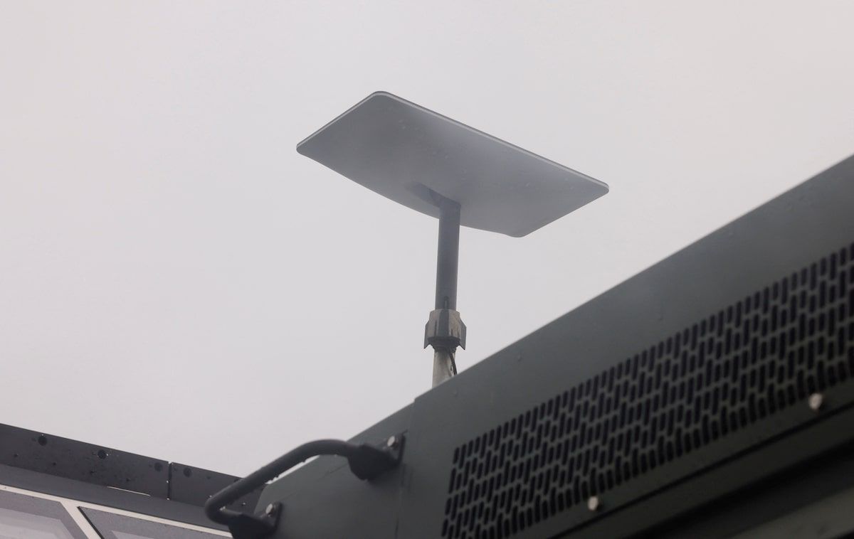 طالبان دو دستگاه اینترنت ماهواره‌ای استارلینک را در بامیان مصادره کرد