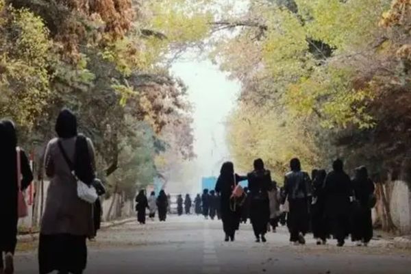 Afghan Refugees Petition Australian Parliament Against Ban On Women's Education