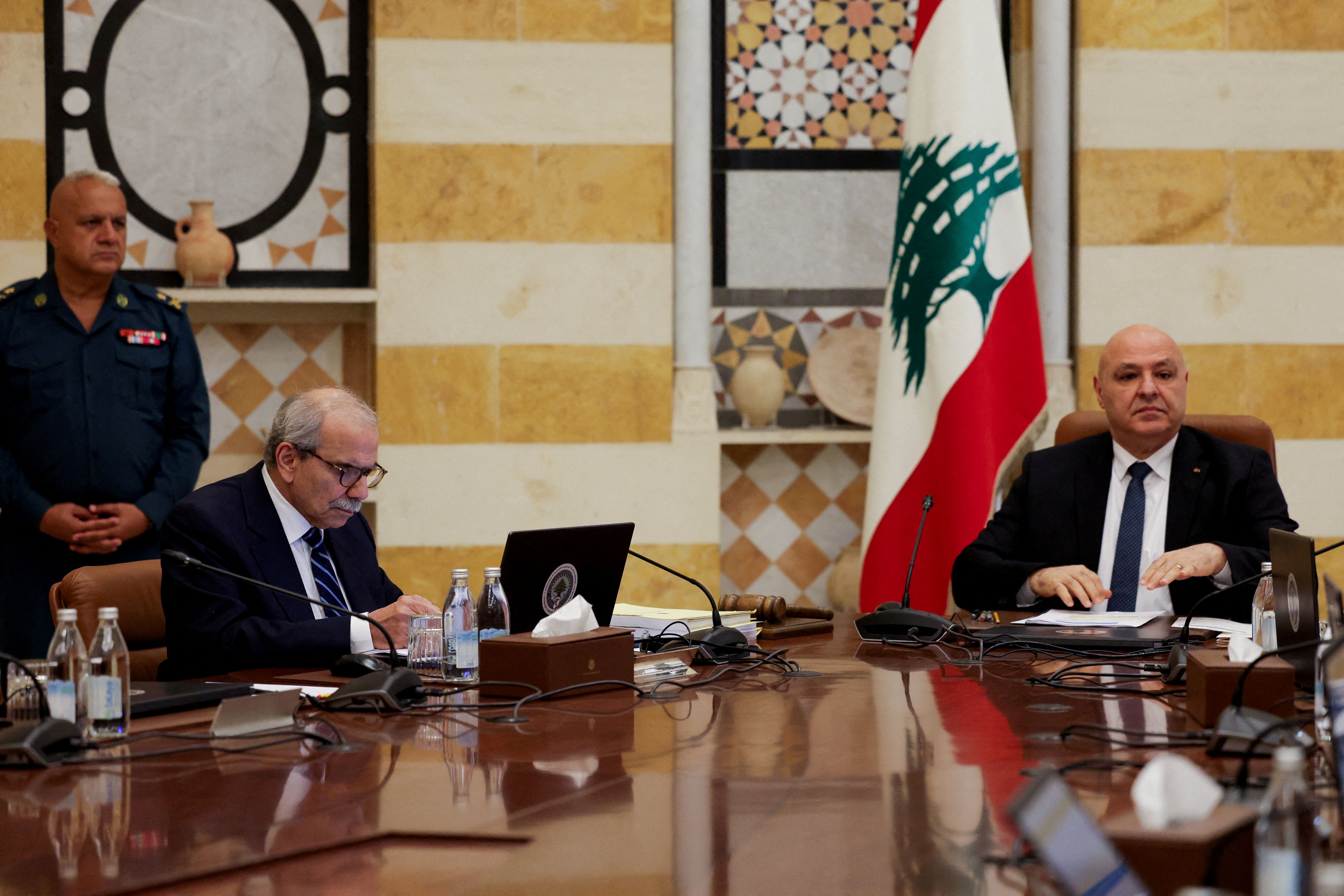 لبنان يقرّ الخطة الأميركية لنزع سلاح حزب الله... ما هي التفاصيل؟