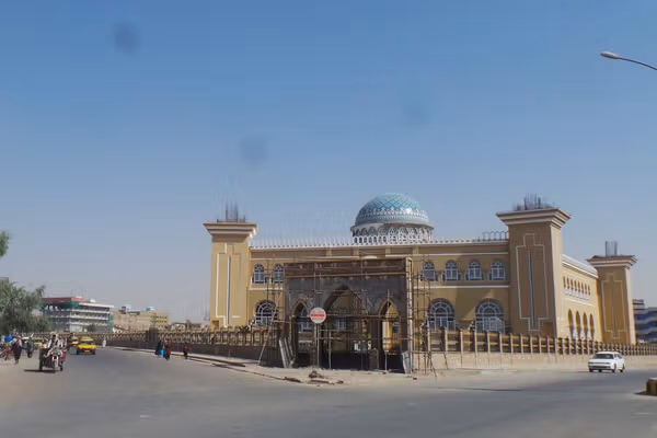 کار پروژههای زیر نام ملا عمر در قندهار «متوقف شده است»