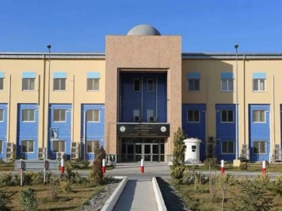 جبهه مقاومت از یک حمله به جنگجویان طالبان در مقابل دروازه وزارت داخله خبر داد