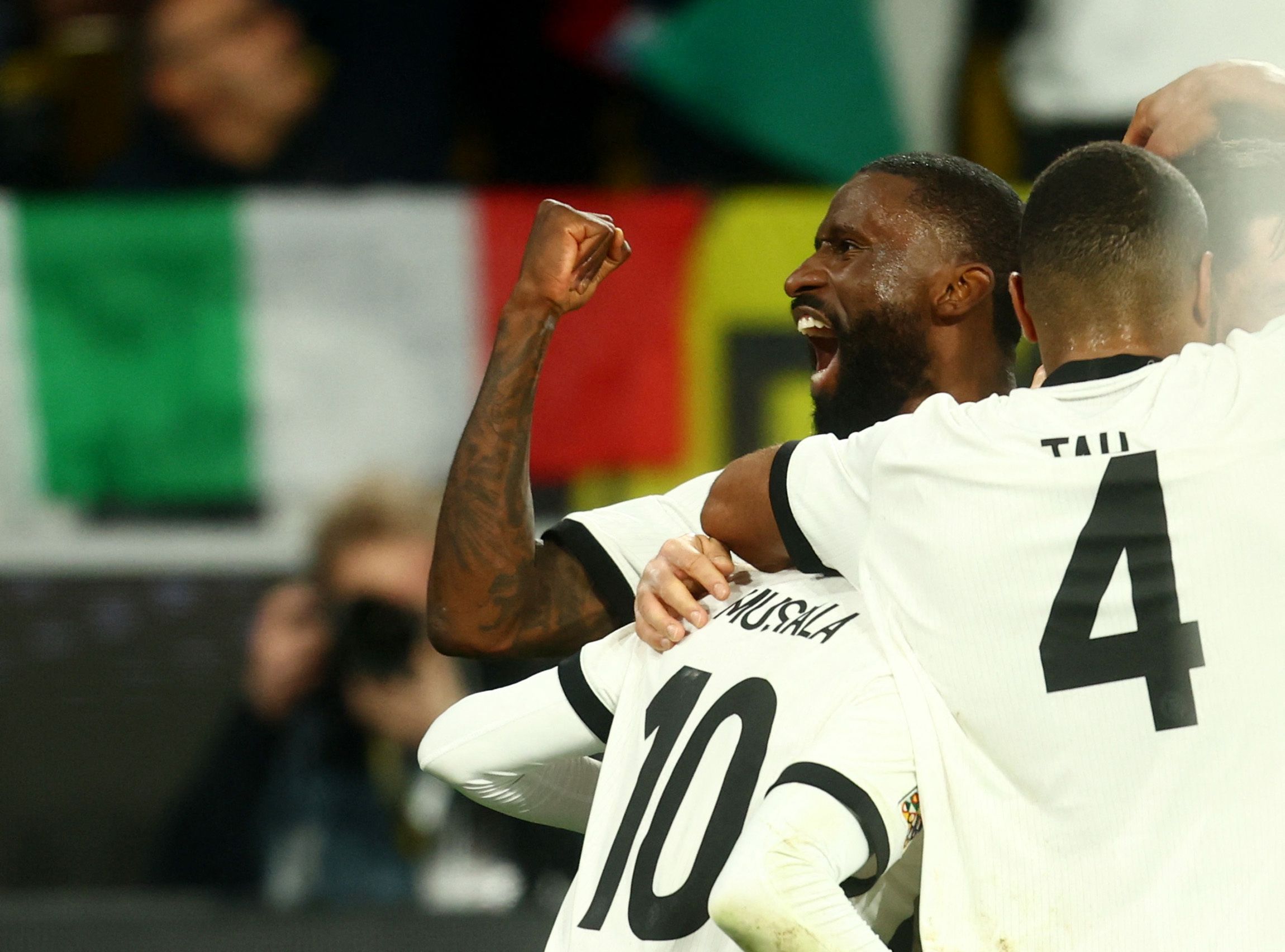 آلمان ٣-٣ ایتالیا؛ شاگردان ناگلزمن با دشواری به نیمه‌نهایی لیگ ملت‌های اروپا صعود کردند