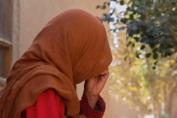 دو کودک هلمندی شش و هشت ساله، به نکاح مردان ۶۰ ساله و ۸۰ ساله درآمدند
