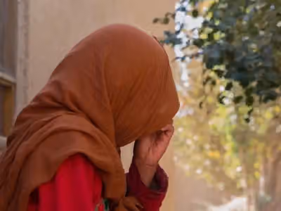 دو کودک هلمندی شش و هشت ساله، به نکاح مردان ۶۰ ساله و ۸۰ ساله درآمدند