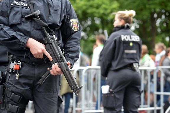 پولیس آلمان مردی را که با چاقو به عابران و افسران حمله میکرد، زخمی کرد