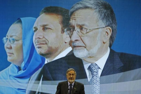 مصاحبه رسول با نیویارکر؛ تاریخ افغانستان گواه است که هیچ دیکتاتوری شبیه طالبان پایدار نیست