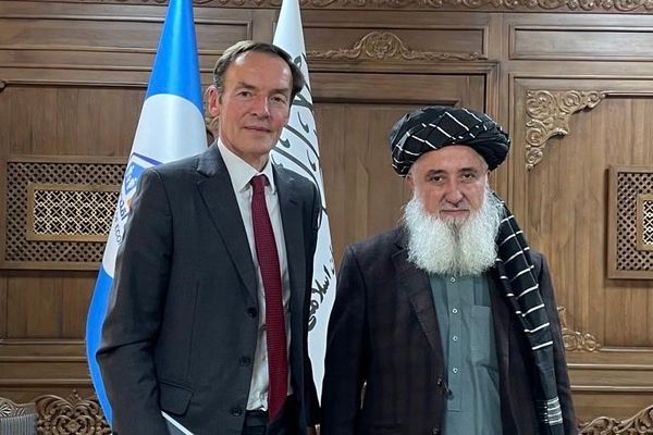 نماینده ویژه بریتانیا: حذف زنان فرصتهای اقتصادی افغانستان را از بین میبرد