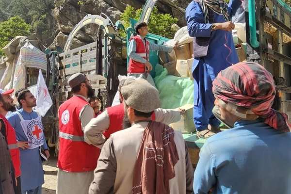 136,000 Hit By Food Crisis After Taliban-Pakistan Fighting, Says Red Cross