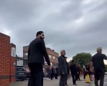 مراسم یادبود ابراهیم رئیسی در لندن به دلیل تجمع معترضان لغو شد