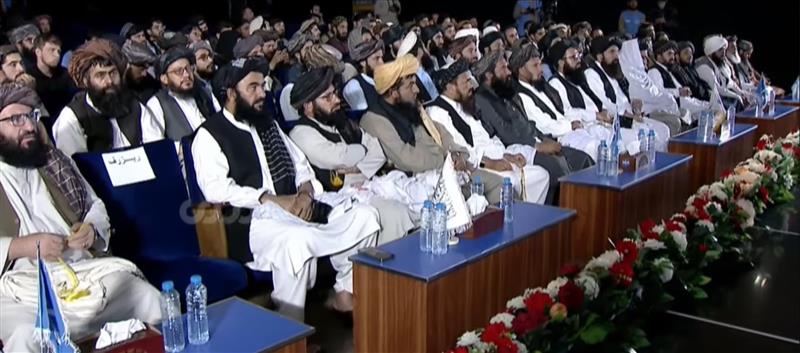 هشت ثور؛ طالبان جهاد را ستود اما رهبران جهادی را به «جنگسالاری» متهم کرد