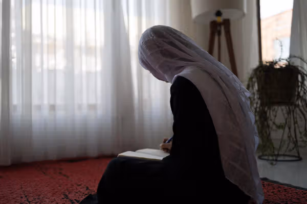 نهادهای بینالمللی به طالبان: مکاتب را به روی دختران باز کنید