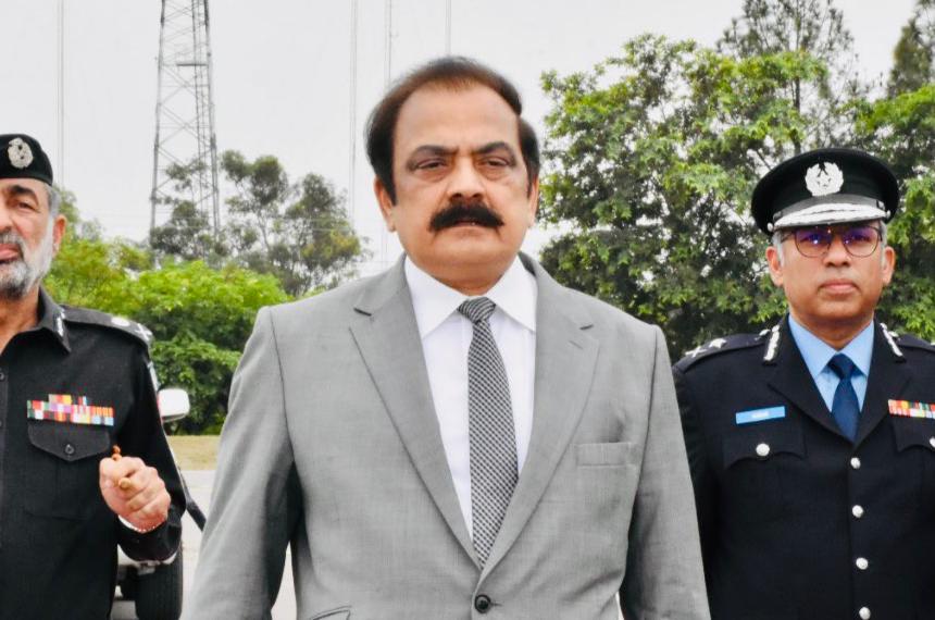 مشاور شهباز شریف: مردم افغانستان با ما هستند اما طالبان از تروریست‌ها حمایت می‌کند