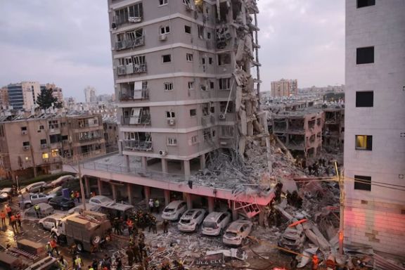 رادیو ارتش اسرائیل: ایران دیشب ۸۰ موشک به اسرائیل شلیک کرد