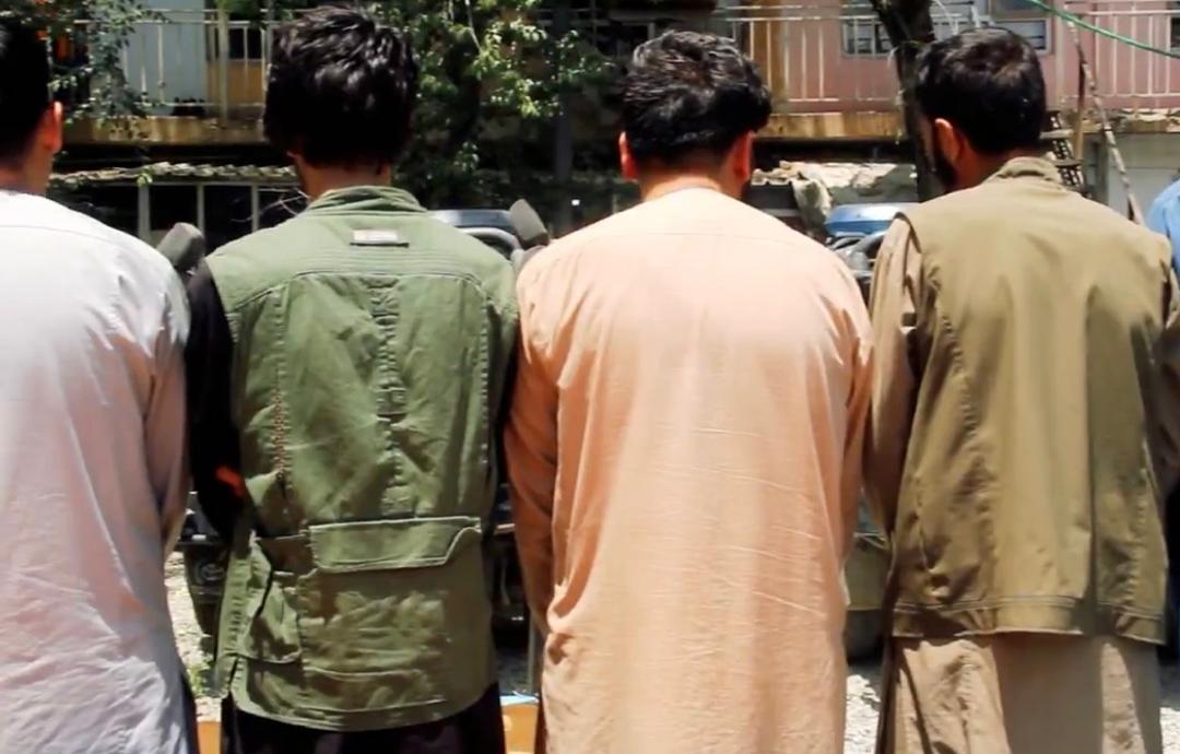 طالبانو په کابل او خوست کې د بېلابېلو جرمونو په تور د دوو ښځو په ګډون ۹ کسان نیولي دي