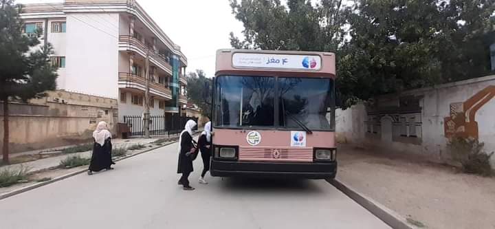 ممنوعیت آموزش و کار زنان؛ فعالیت کتابخانه‌های سیار چهارمغز در افغانستان متوقف شد