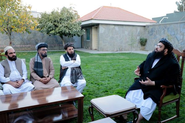 له پاکستانه راستانه شوي افغانان: له څو کلونو وروسته لا هم د استوګنې نمرې نه دي ورکړل شوي