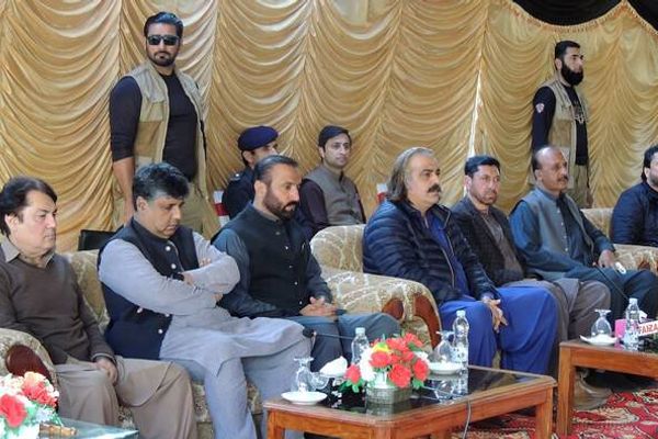 پښتونخوا کې جرګې د ترهګرۍ د مخنېوي په موخه افغان طالبانو سره پر مخامخ خبرو ټینګار وکړ