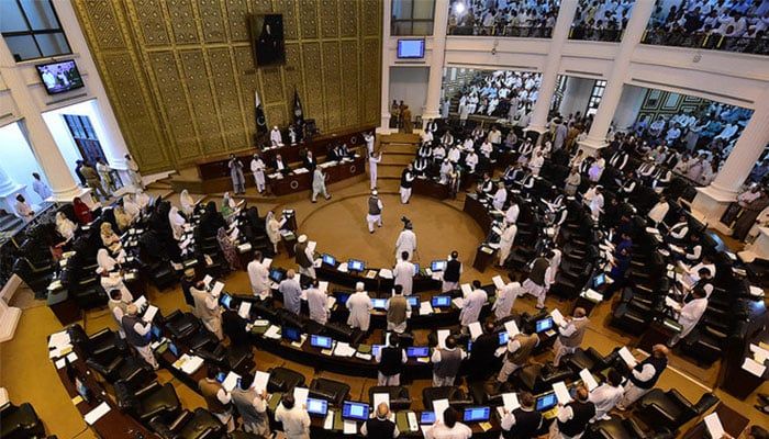 د خېبرپښتونخوا اسمبلۍ: د افغانستان د زلزلې ټپیان دې بې له ویزې پاکستان ته ولېږدول شي