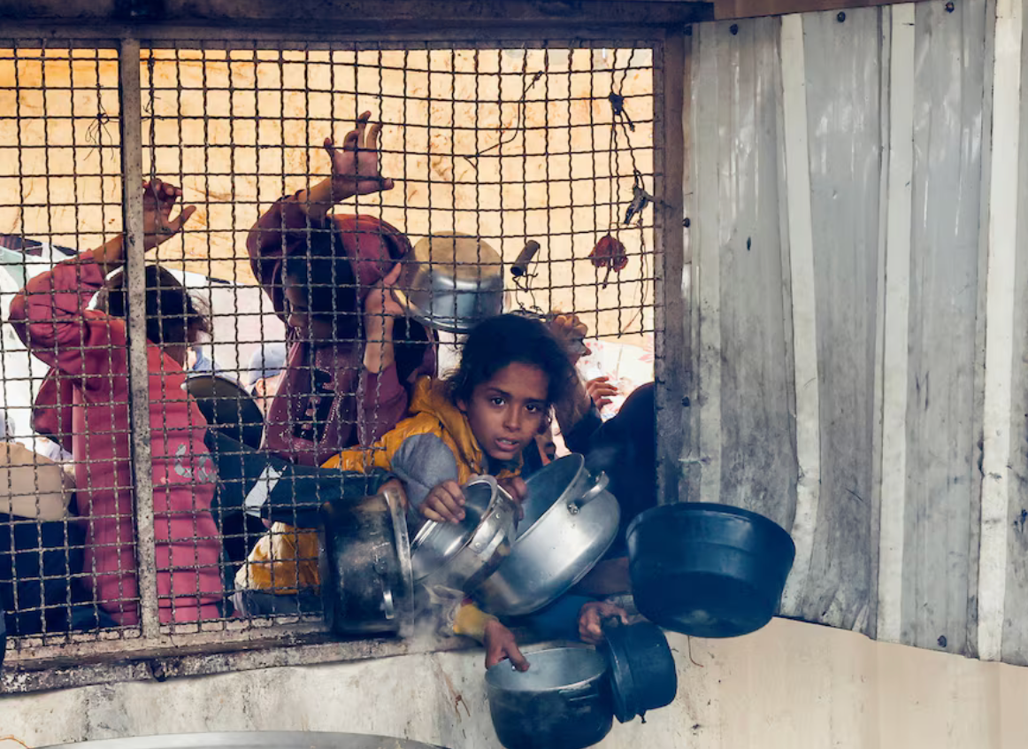 د اسراییلو پوځ د غزې ښاره په شاوخوا سیمو کې خلکو ته د کورونو د پریښود امر کړی