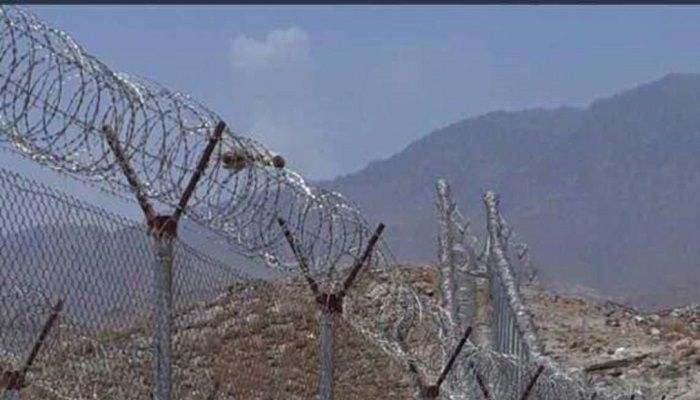 سرچینې: پر ډیورنډ کرښه د پکتیا مقبلو سیمه کې د طالبانو او پاکستاني عسکرو تر منځ ډزې شوې