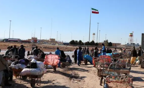 ایراني چارواکي وايي، د خوراکي توکو په تولید او وېش کې د کډوالو ګومارل بند دي  